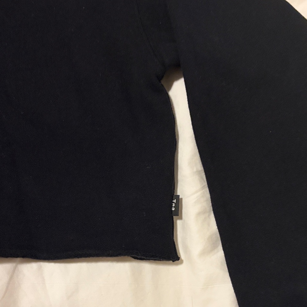 Aritzia TNA Black Perfect Cropped Hoodie - Picture 7 of 7